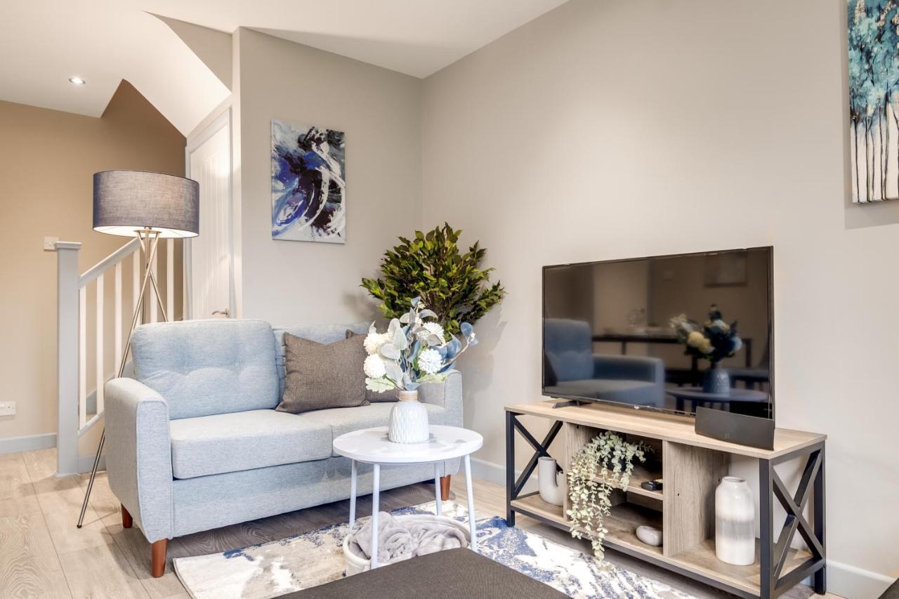 Mk 2-Bedroom Contractor'S Gem, 5 Beds, Sleeps 6, Free Parking Milton Keynes Exterior photo