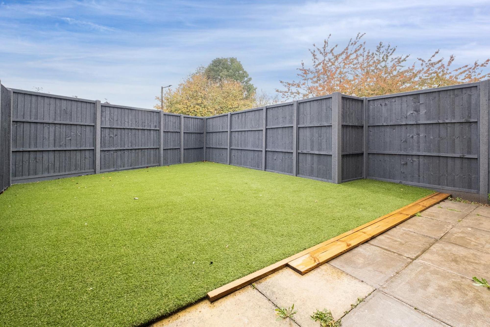 Mk 2-Bedroom Contractor'S Gem, 5 Beds, Sleeps 6, Free Parking Milton Keynes Exterior photo