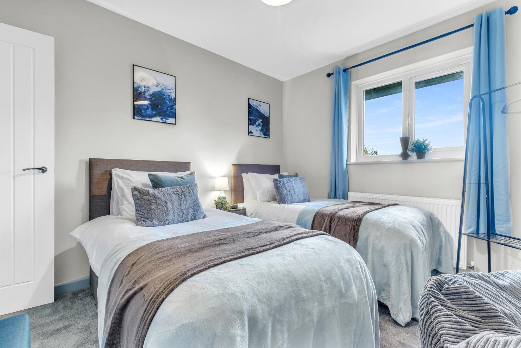 Mk 2-Bedroom Contractor'S Gem, 5 Beds, Sleeps 6, Free Parking Milton Keynes Exterior photo