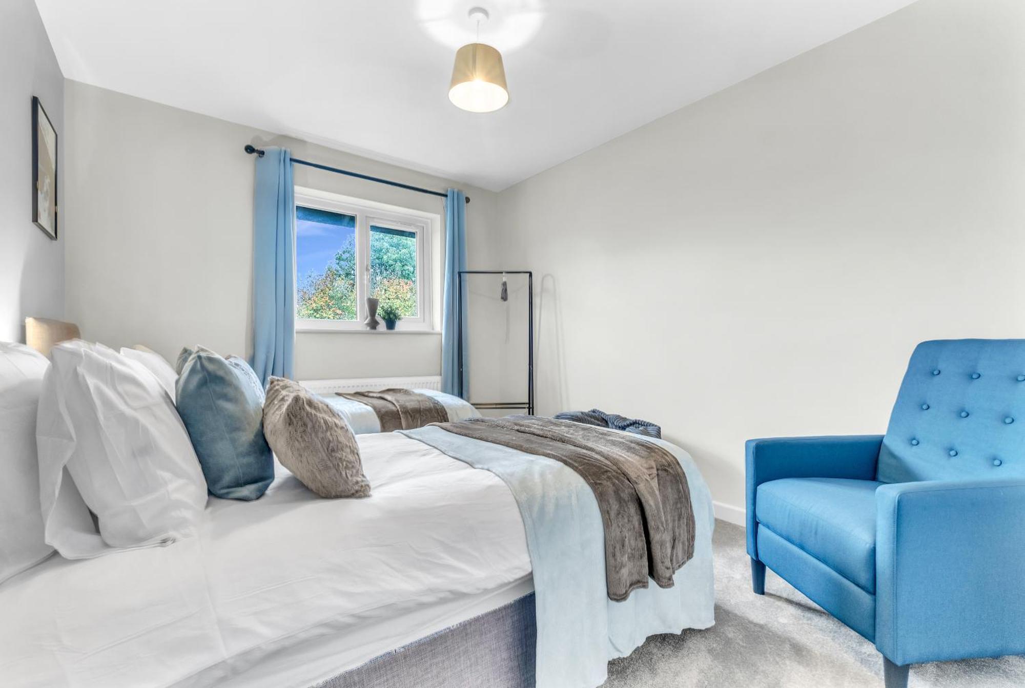 Mk 2-Bedroom Contractor'S Gem, 5 Beds, Sleeps 6, Free Parking Milton Keynes Exterior photo
