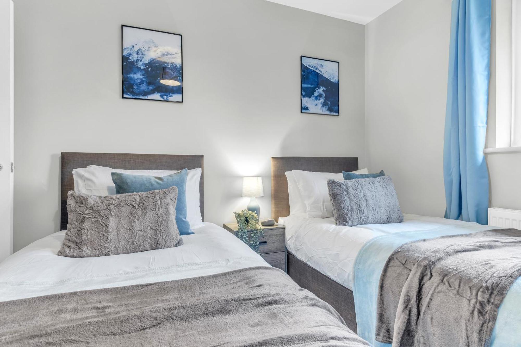 Mk 2-Bedroom Contractor'S Gem, 5 Beds, Sleeps 6, Free Parking Milton Keynes Exterior photo
